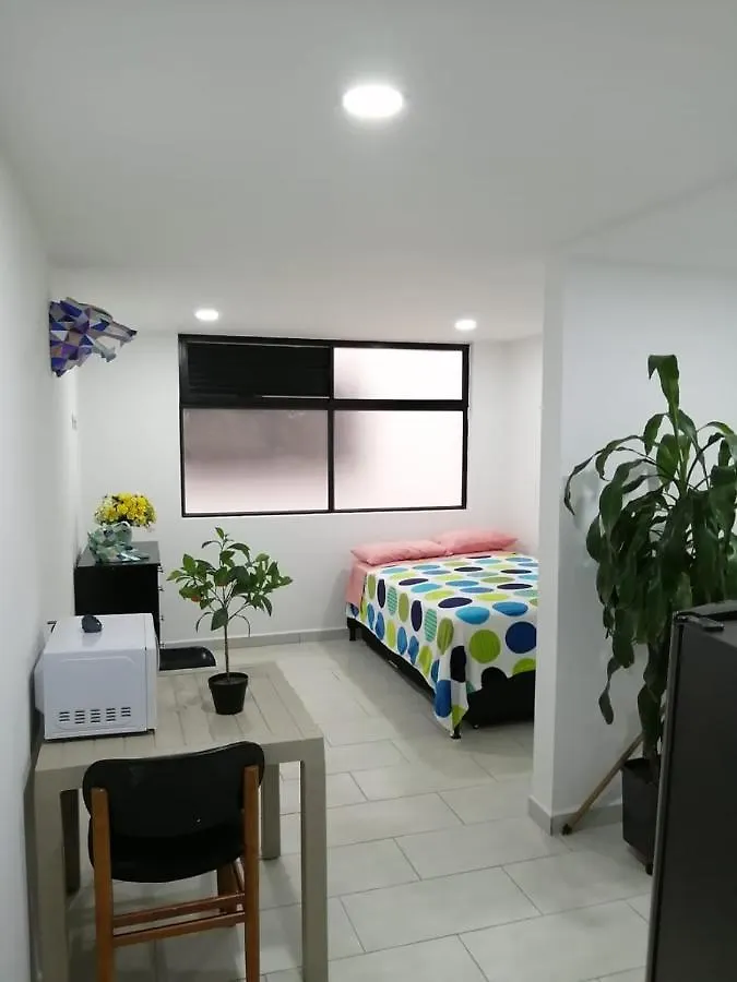 Hermoso apartaestudio calle del tranvía Medellín Apartamento