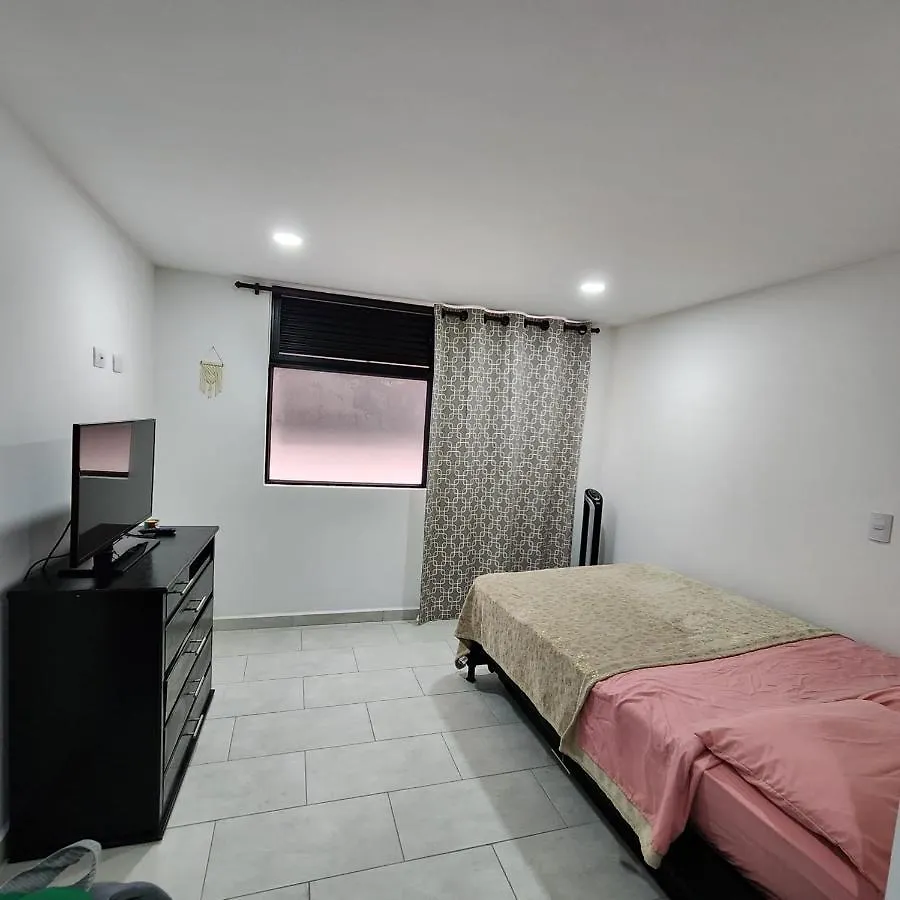 Hermoso Apartaestudio Calle Del Tranvia Μεντεγίν Διαμέρισμα